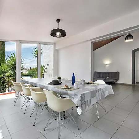 Yucca By Interhome